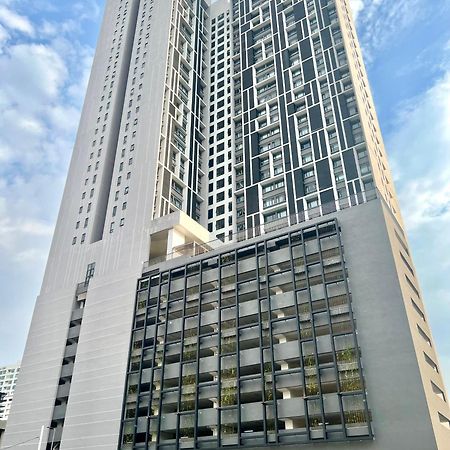 Chambers Luxury Suites Klcc Куала-Лумпур Экстерьер фото